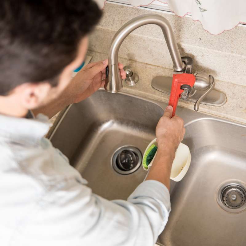 Do plumbers repair sinks Dickray Services